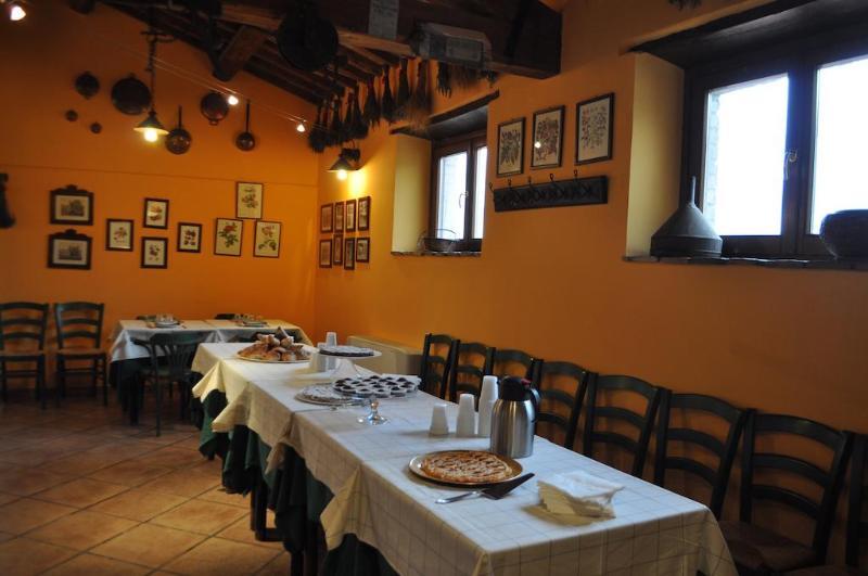 Castelnuovo di FarfaIl Gelso Nero别墅 外观 照片